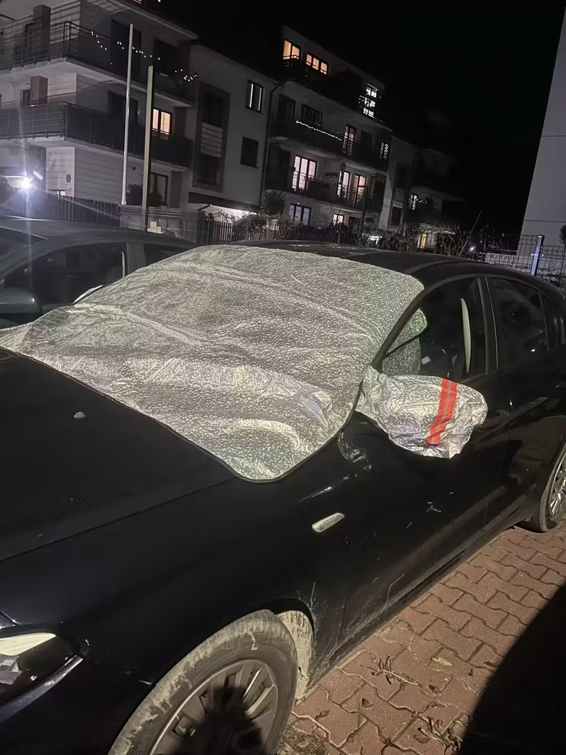 Review by Katy Holloway