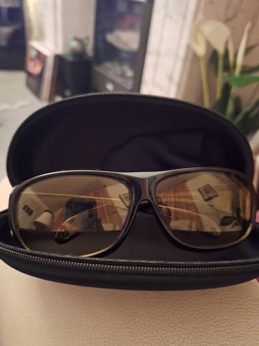 Review by HelenBrooks_72